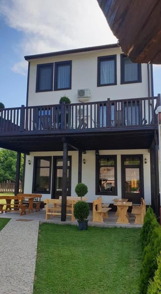 Hotel Бялата Къща Kirkovo  Exterior foto